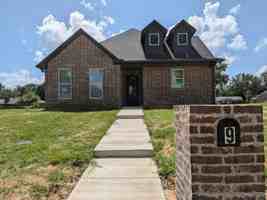 featured image of 9 Fernwood Dr