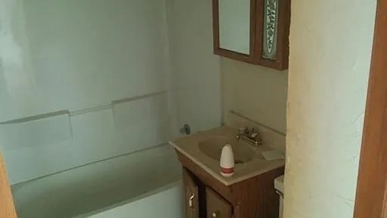 2907 S Fern St - Photo 4 of 15