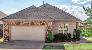featured image of 10100 Shadowview Dr