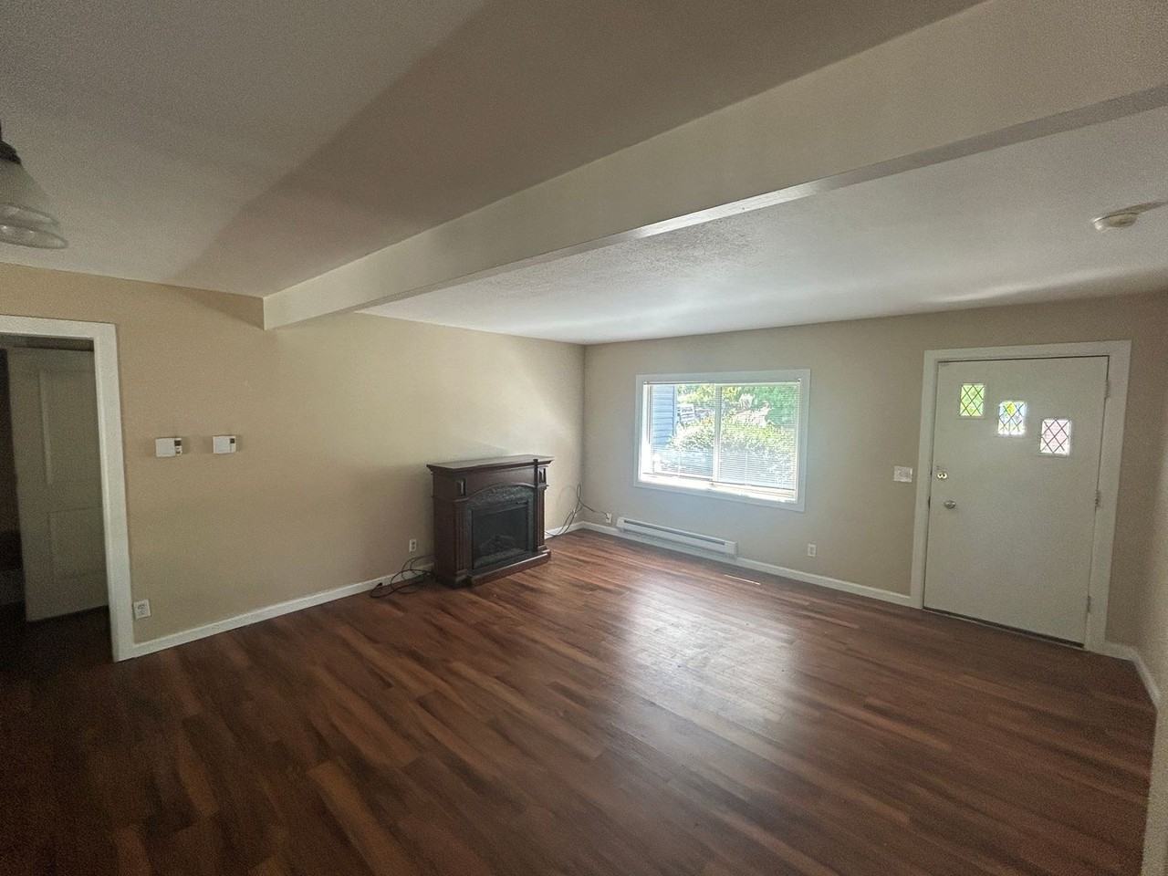 7212 S 127th St - Photo 2 of 23
