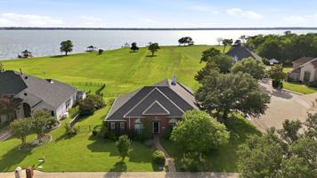 featured image of 947 Sunset Hill Dr