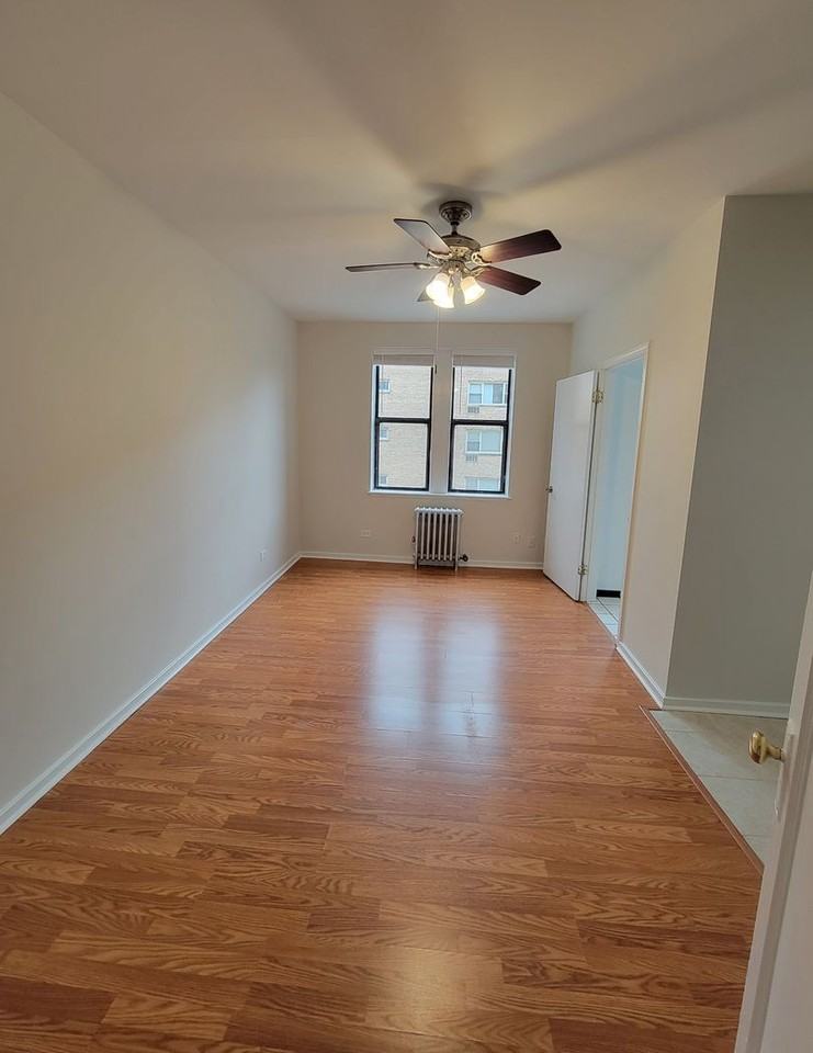 6133 N. Kenmore - Photo 2 of 5