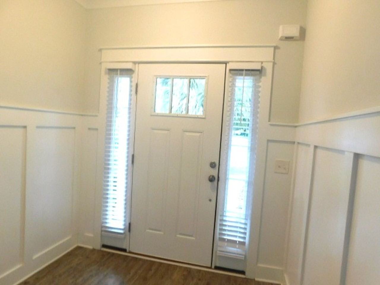 16 Circlewood Dr - Photo 3 of 18