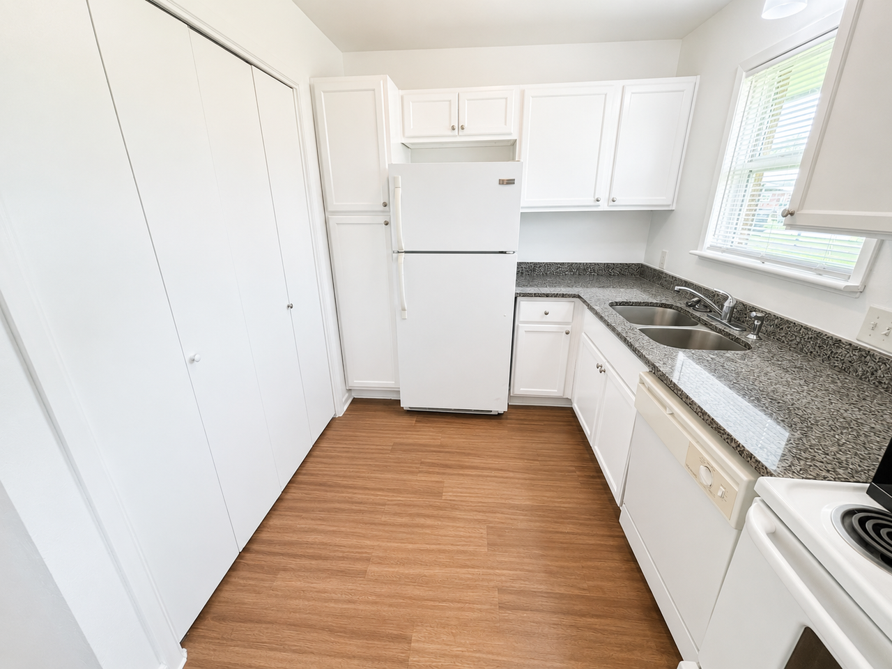 3310 Keller Rd - Photo 6 of 15