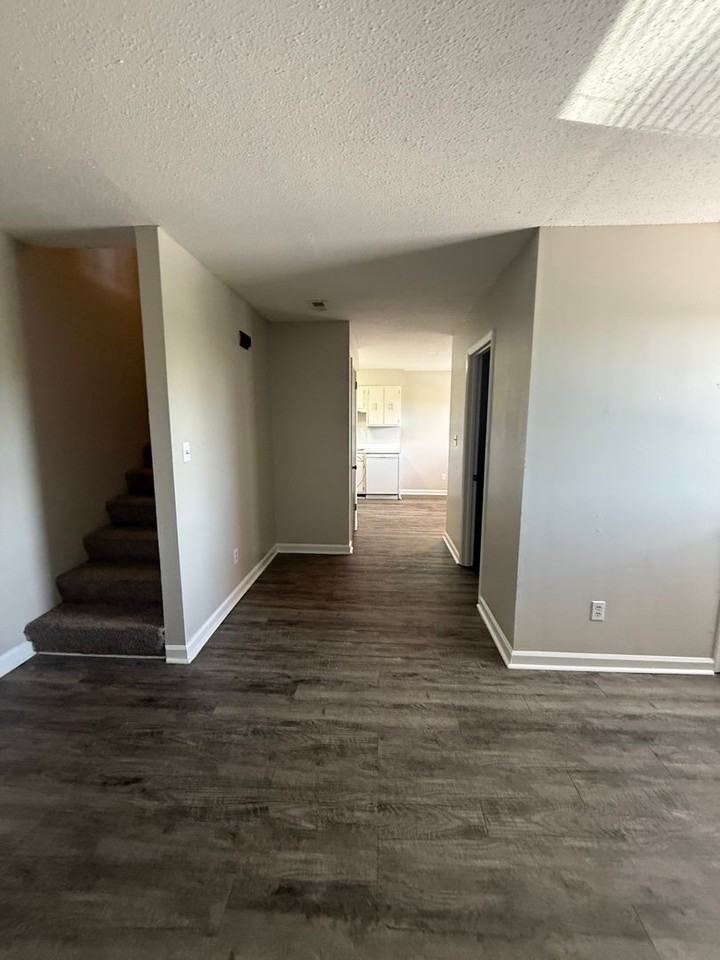 The View at Midtown - Photo 3 of 24