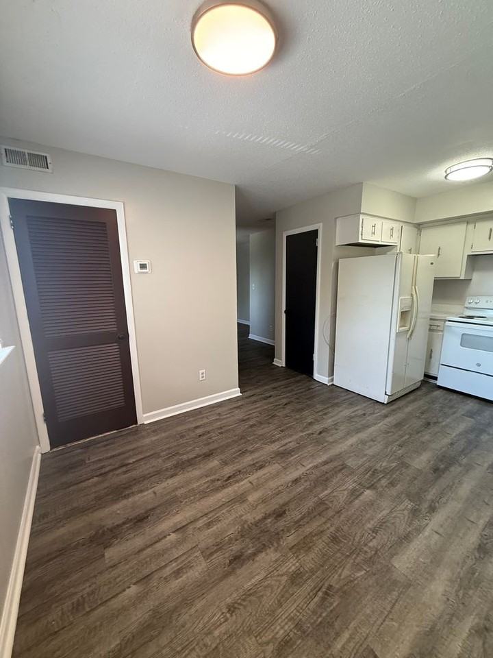 The View at Midtown - Photo 7 of 24