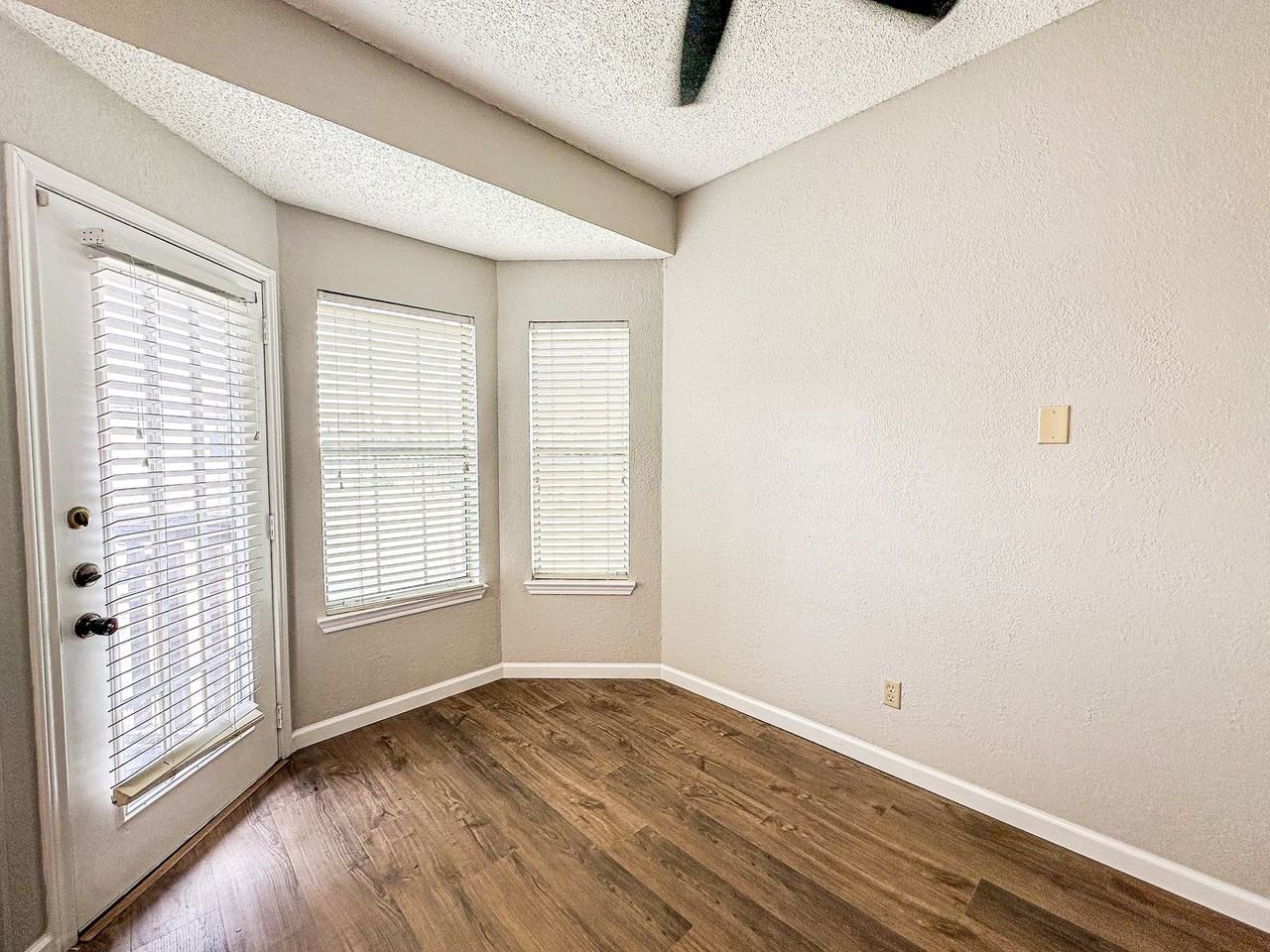 1311 Speight Ave - Photo 5 of 18