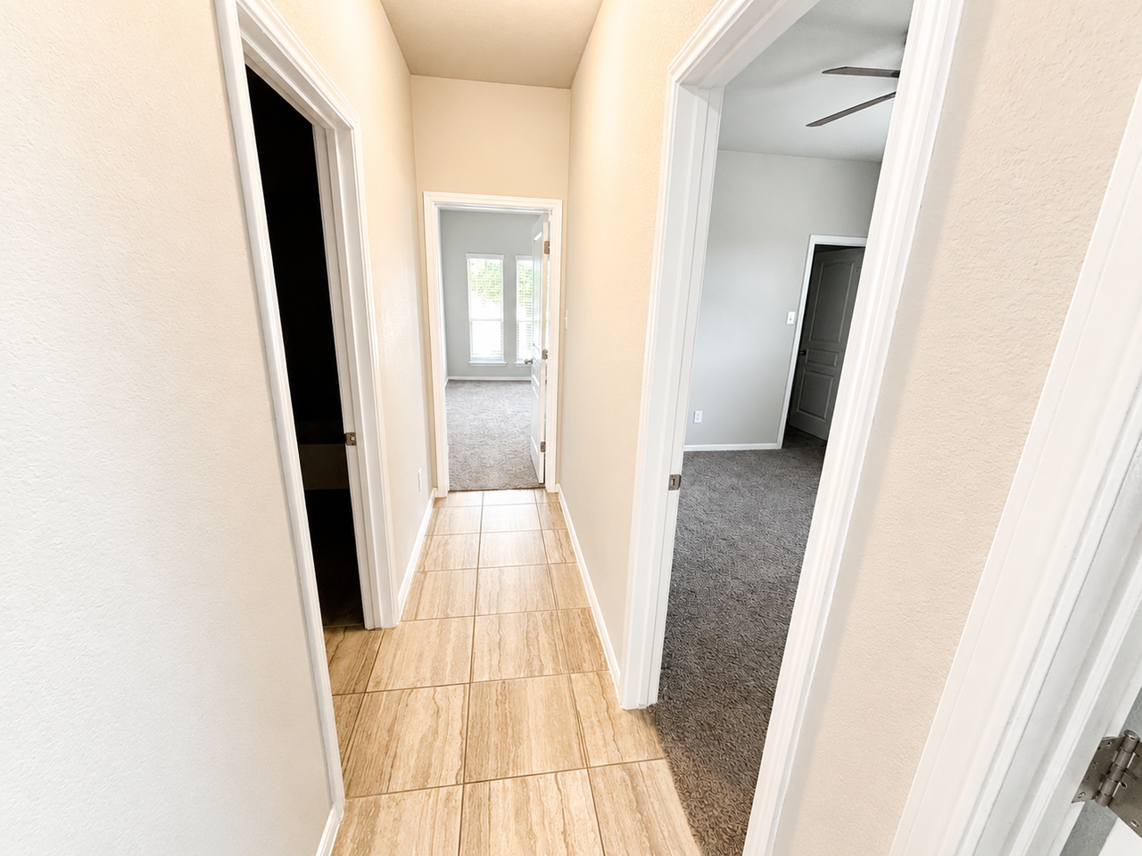 703 Dunford Dr - Photo 4 of 26
