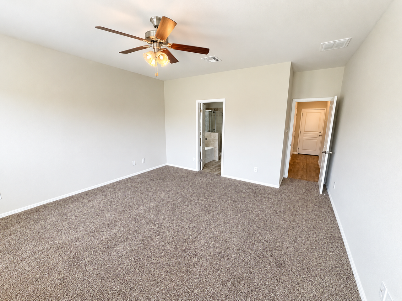 703 Dunford Dr - Photo 7 of 26