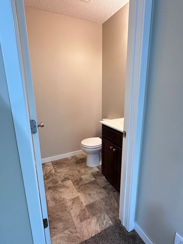 11970 Emery Village Dr N - Photo 6 of 20