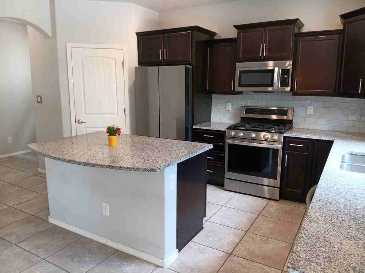 8800 Globe St Nw - Photo 3 of 22