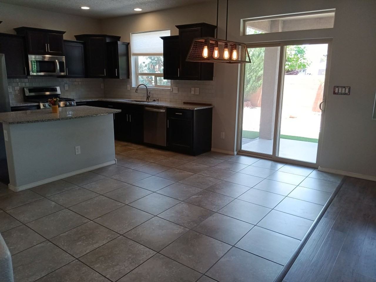 8800 Globe St Nw - Photo 4 of 22