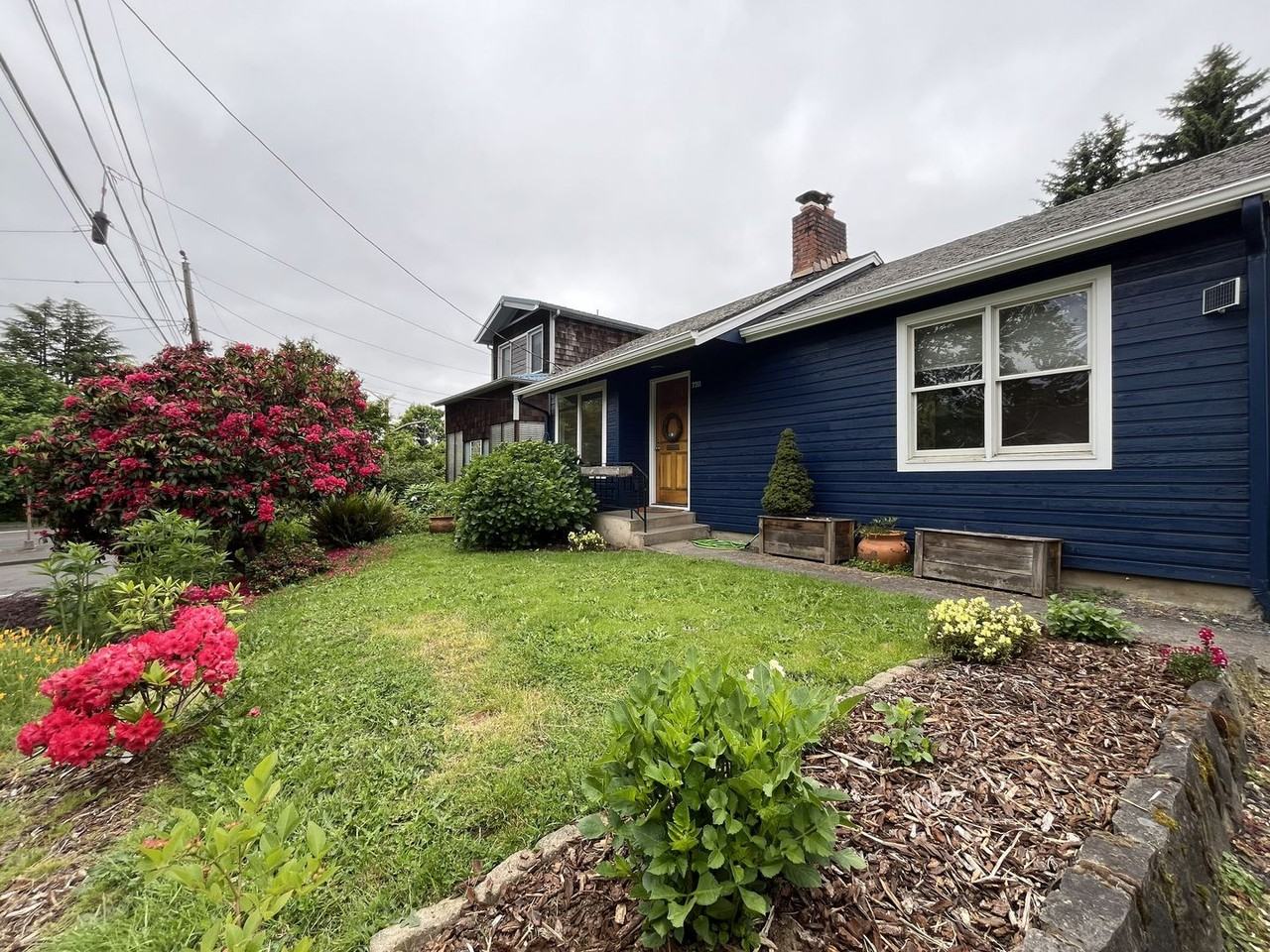 7311 Sw 3rd Ave - Photo 4 of 40
