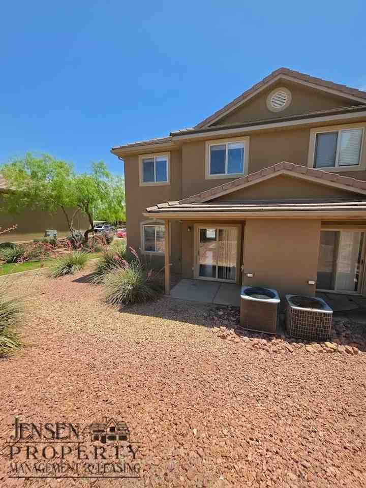 3155 S Hidden Valley Dr #105 - Photo 3 of 28