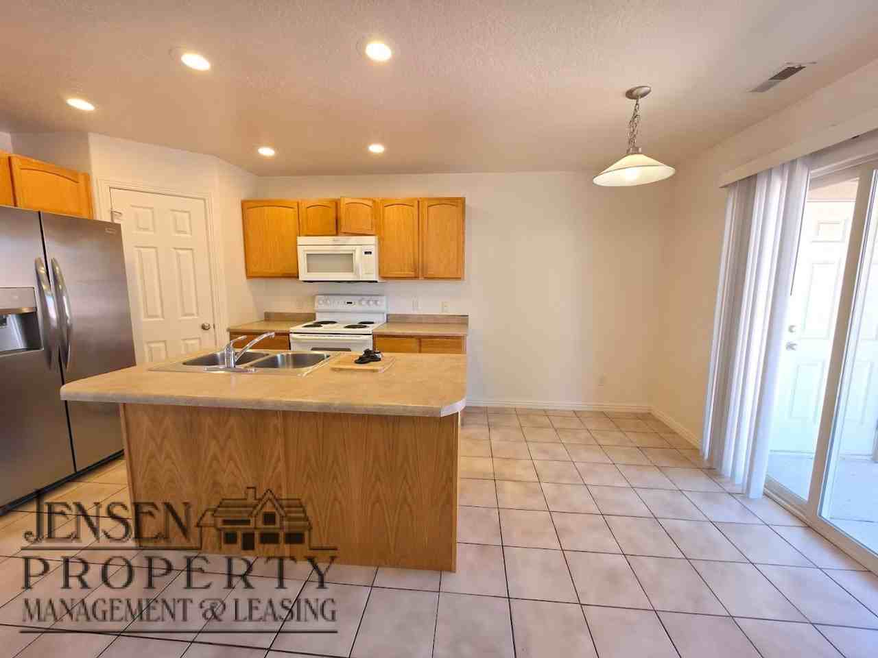 3155 S Hidden Valley Dr #105 - Photo 4 of 28