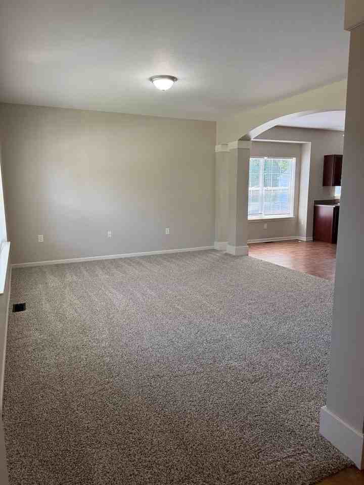 2995 Woodland Ave - Photo 5 of 15