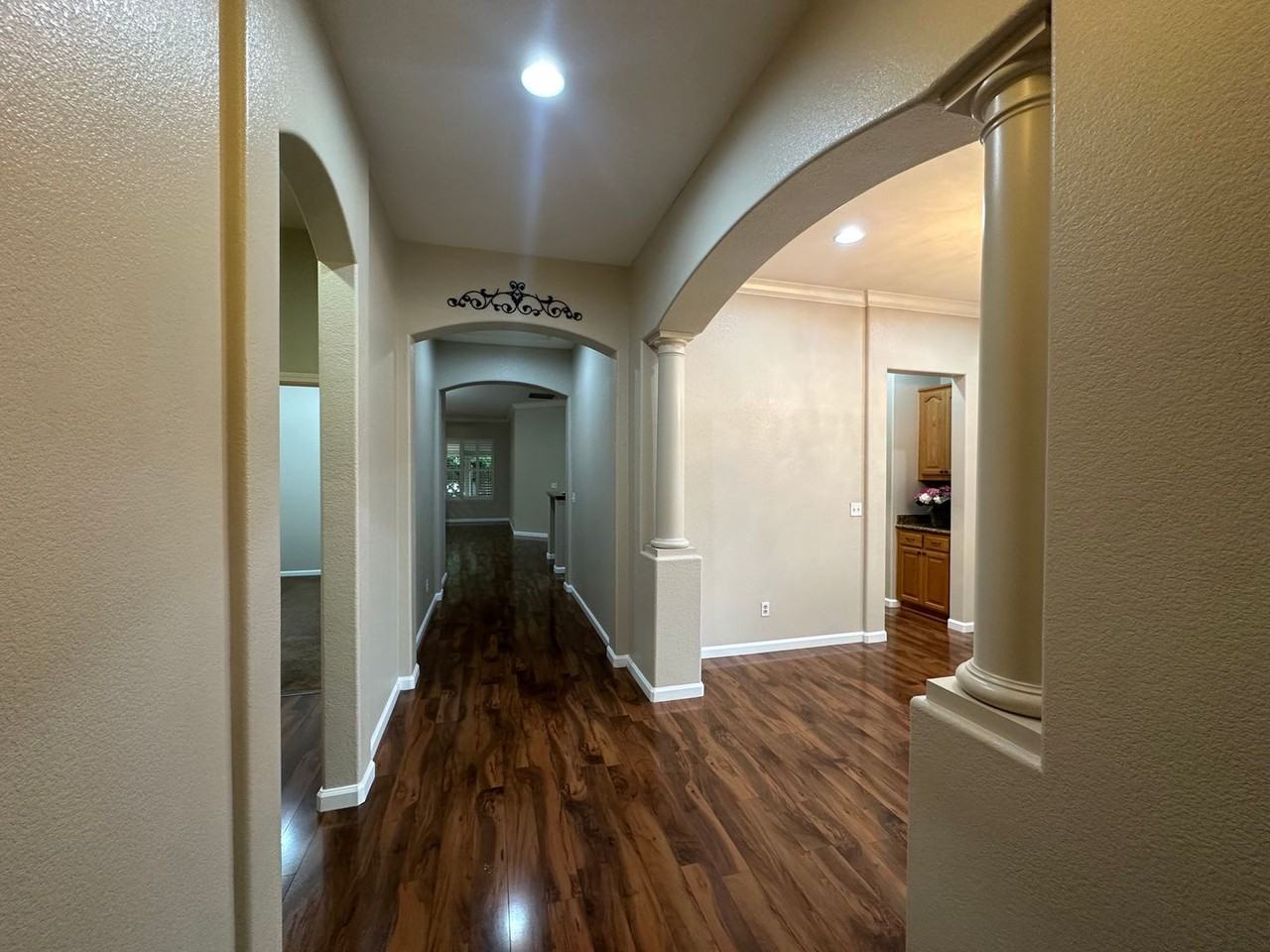416 Farinelli Pkwy - Photo 2 of 28
