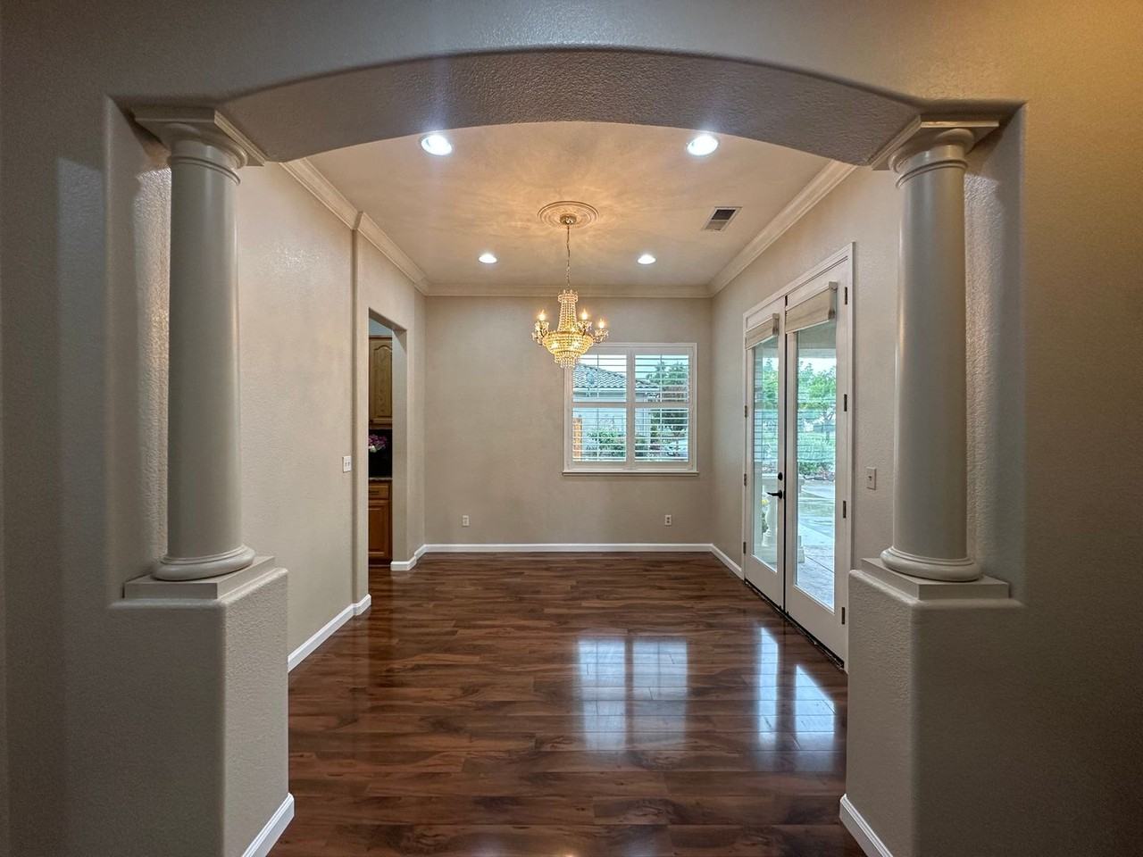 416 Farinelli Pkwy - Photo 3 of 28