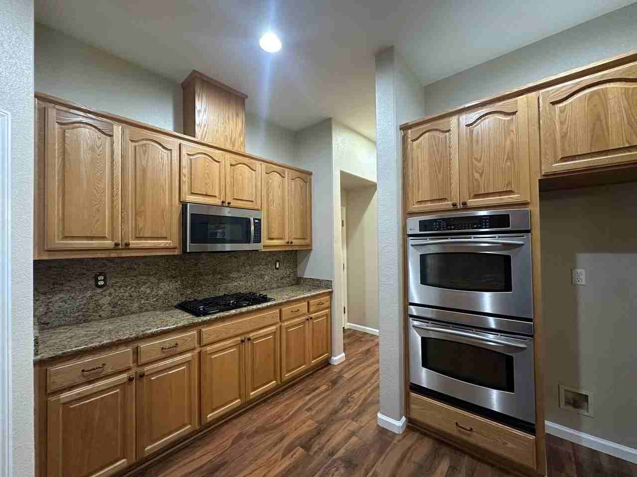 416 Farinelli Pkwy - Photo 6 of 28