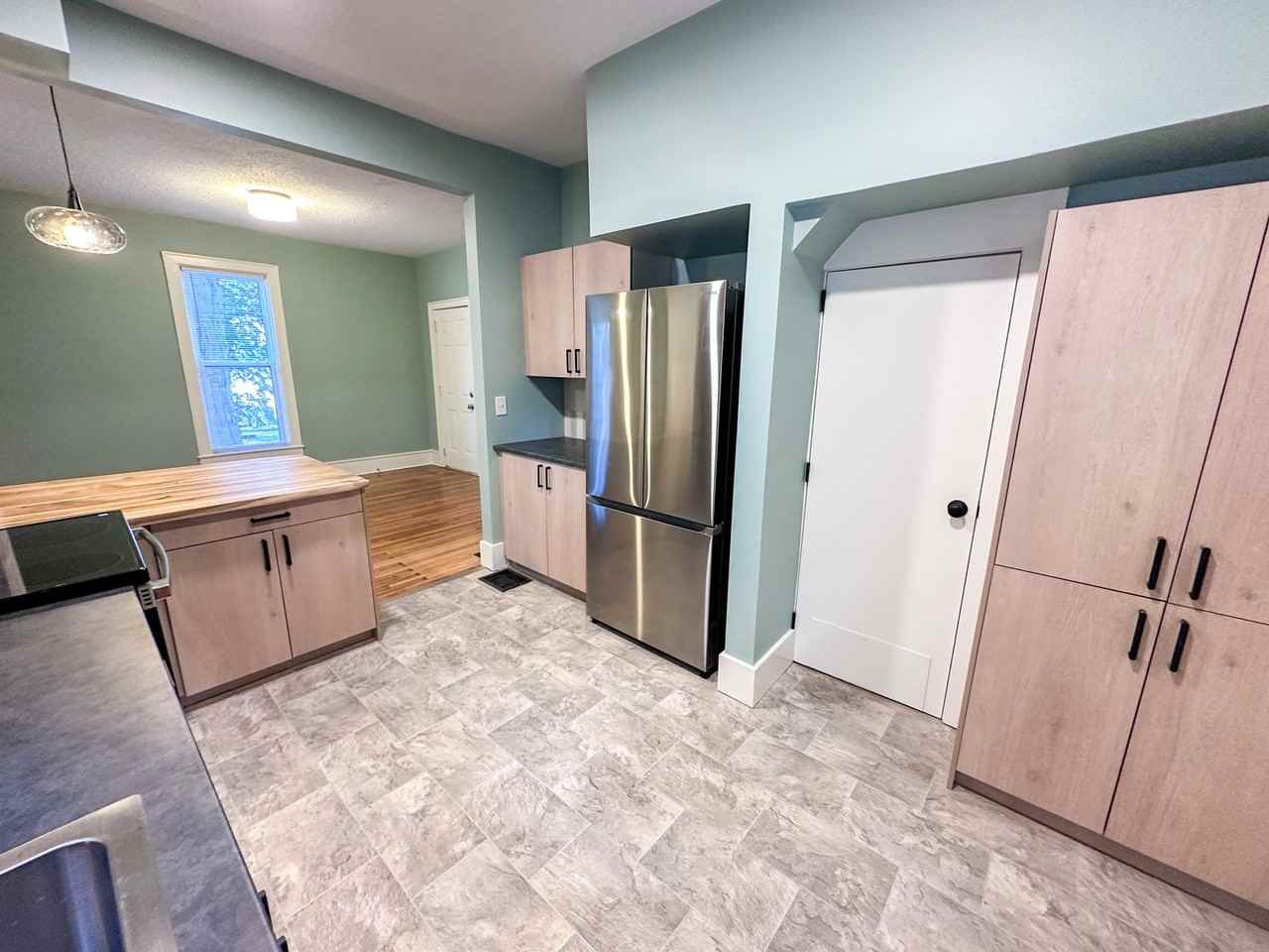 303 Page St Ne - Photo 6 of 15