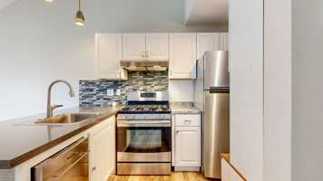 featured image of 172 Courtyards E