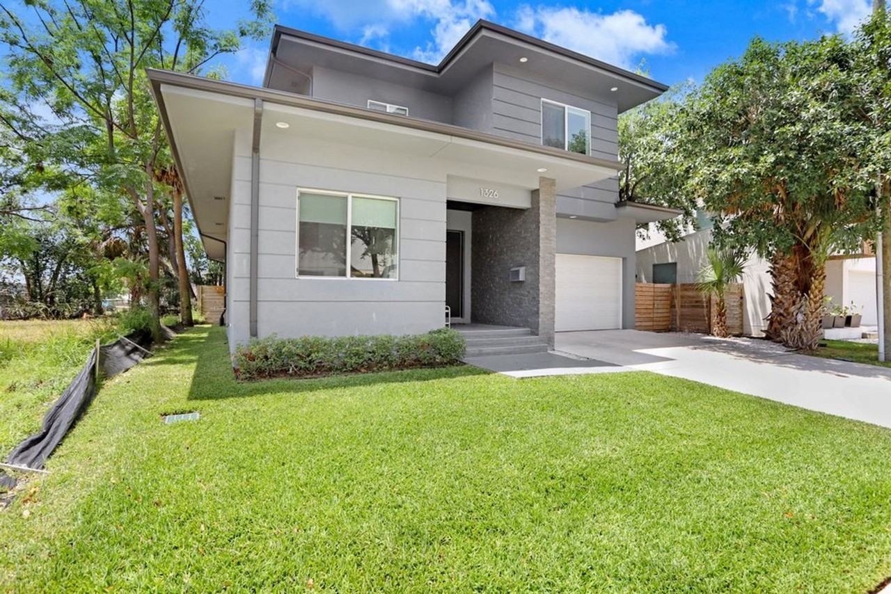 1326 W Fig St - Photo 4 of 47