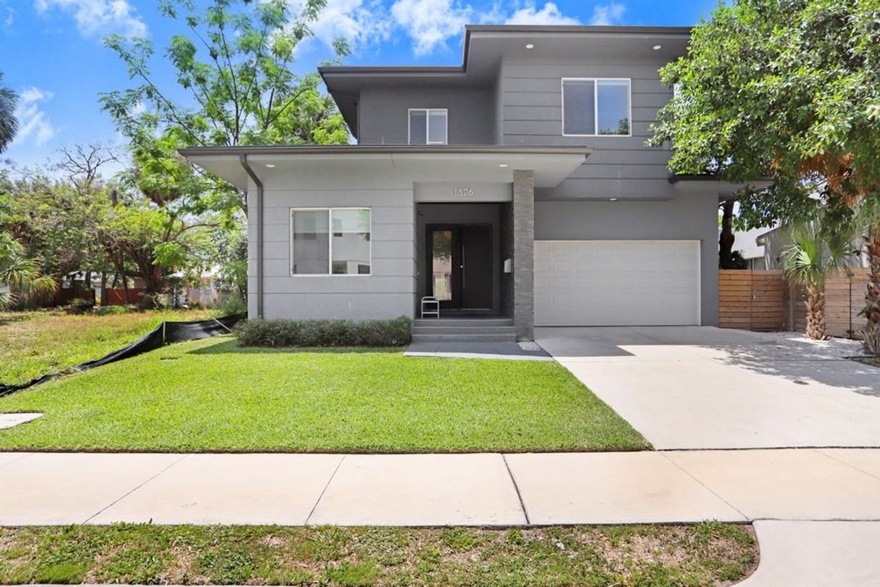 1326 W Fig St - Photo 5 of 47