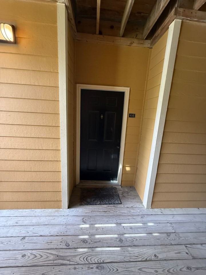 9201 Walden Park Dr - Photo 2 of 32