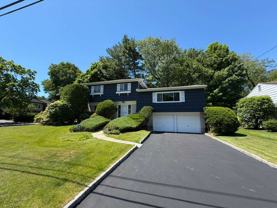 4 Greentree Dr - Photo 1 of 1