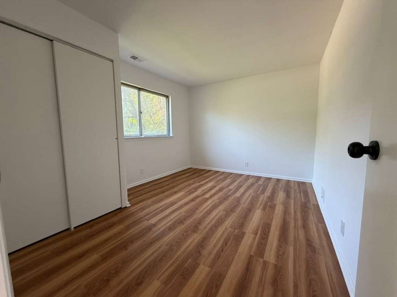 4 Greentree Dr - Photo 5 of 22