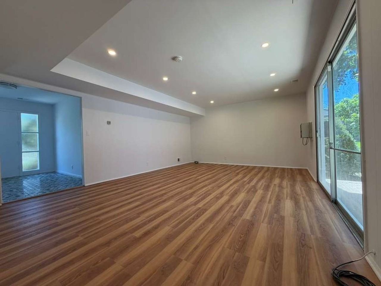 4 Greentree Dr - Photo 3 of 22