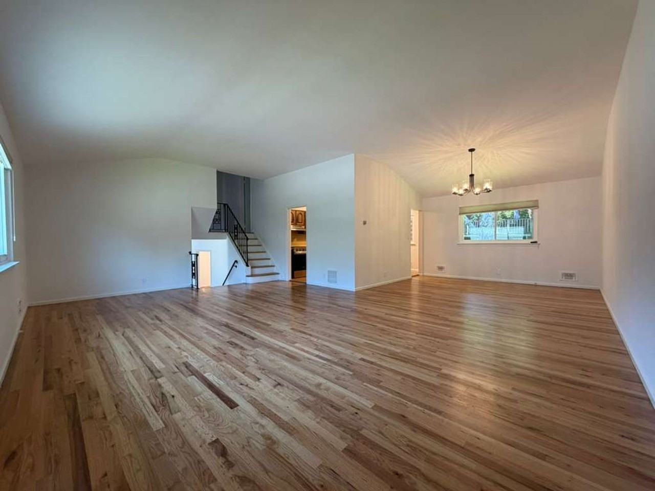 4 Greentree Dr - Photo 2 of 22