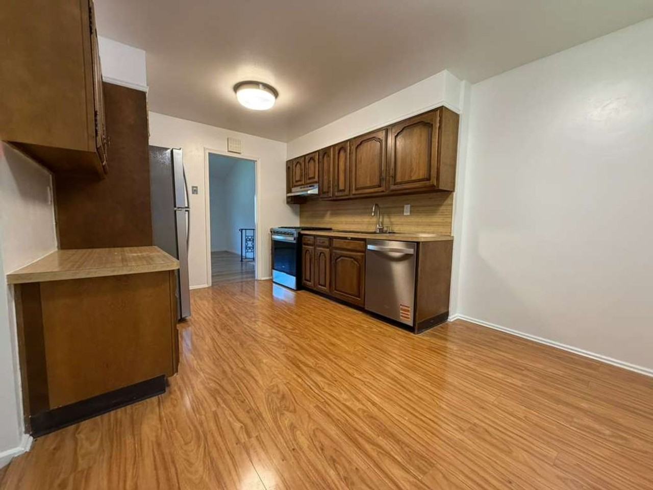 4 Greentree Dr - Photo 4 of 22