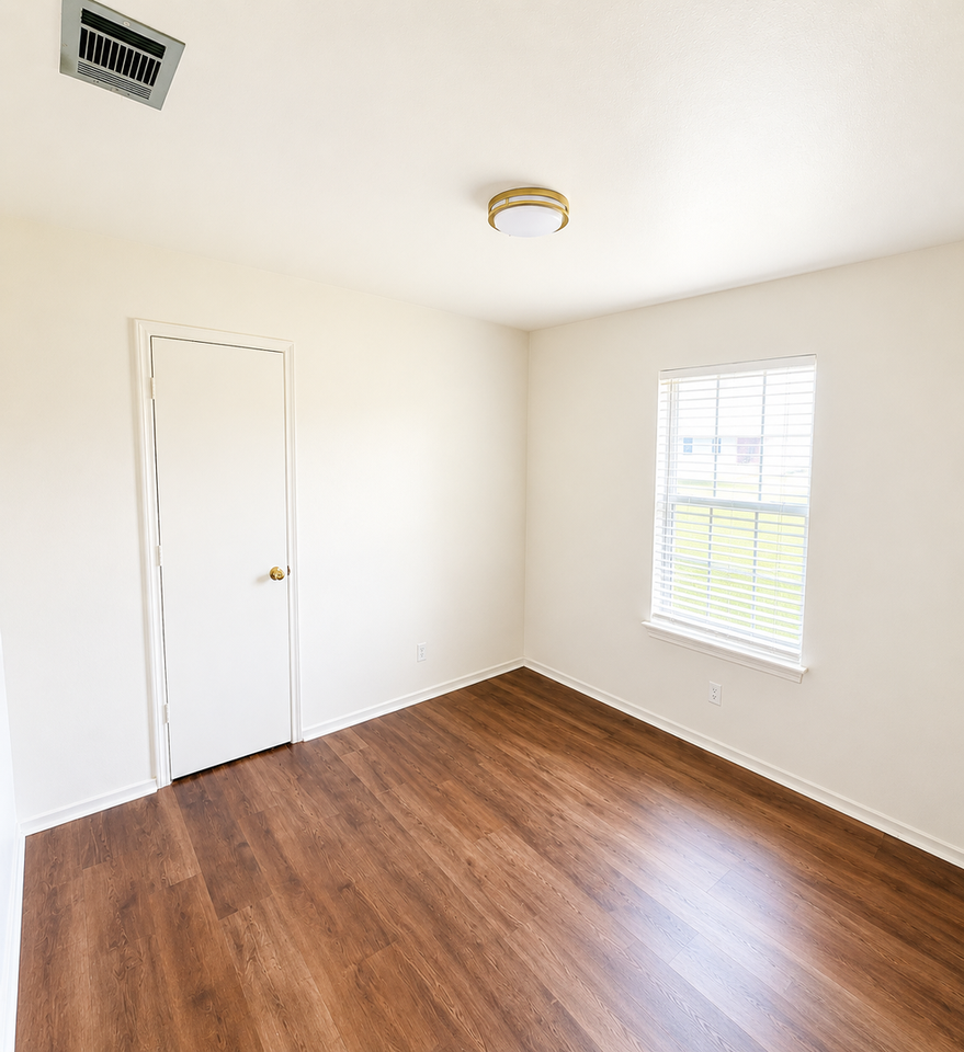 3504 Westview Dr - Photo 6 of 9