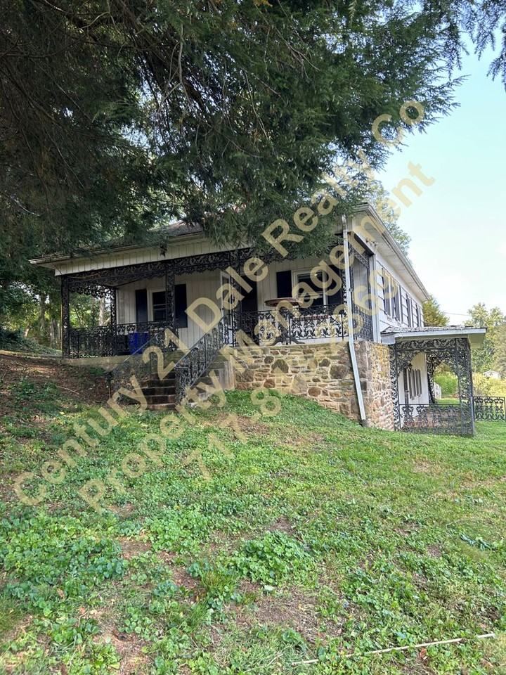 868 Ridge Rd - Photo 2 of 22