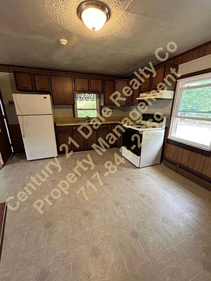 868 Ridge Rd - Photo 5 of 22
