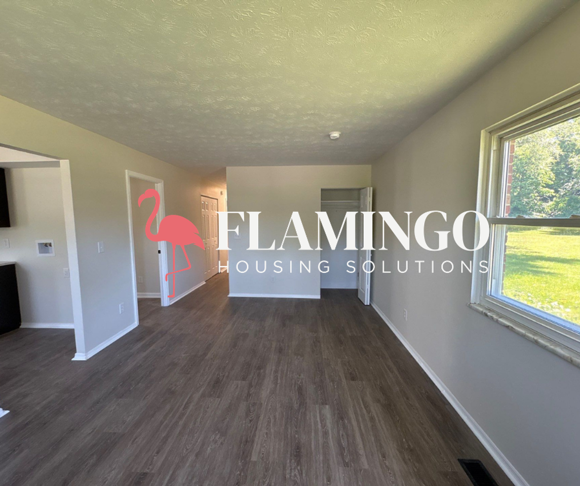 1272 Clement Ave - Photo 2 of 18