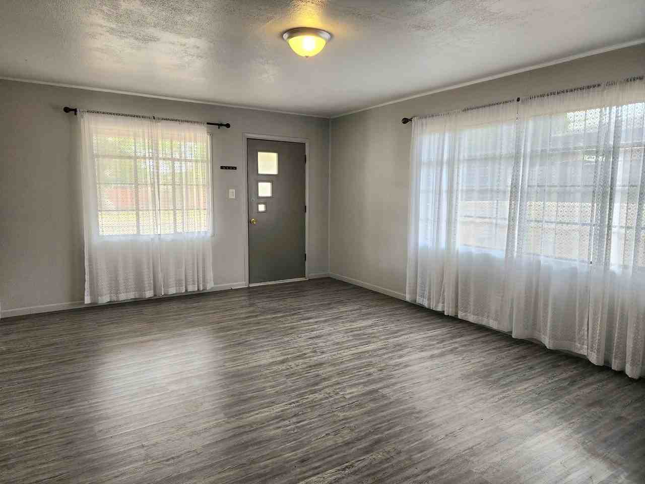 124 New Mexico Dr - Photo 3 of 31