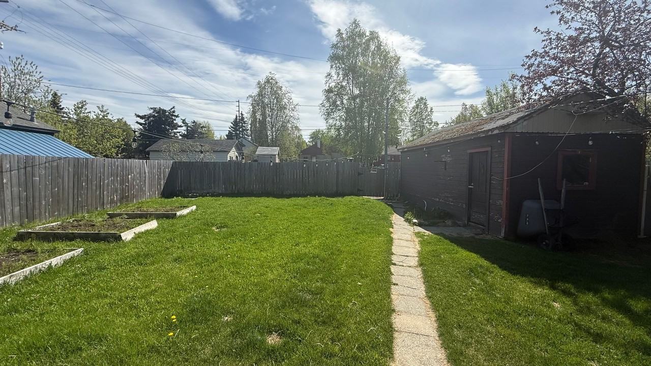 808 W 19th Ave - Photo 3 of 23