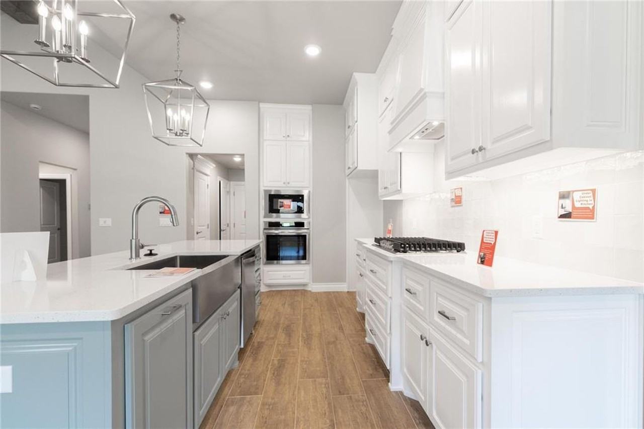 13129 Ne 8th St - Photo 6 of 19