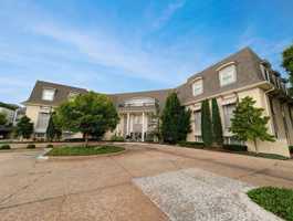 featured image of 1114 Sherwood Ln