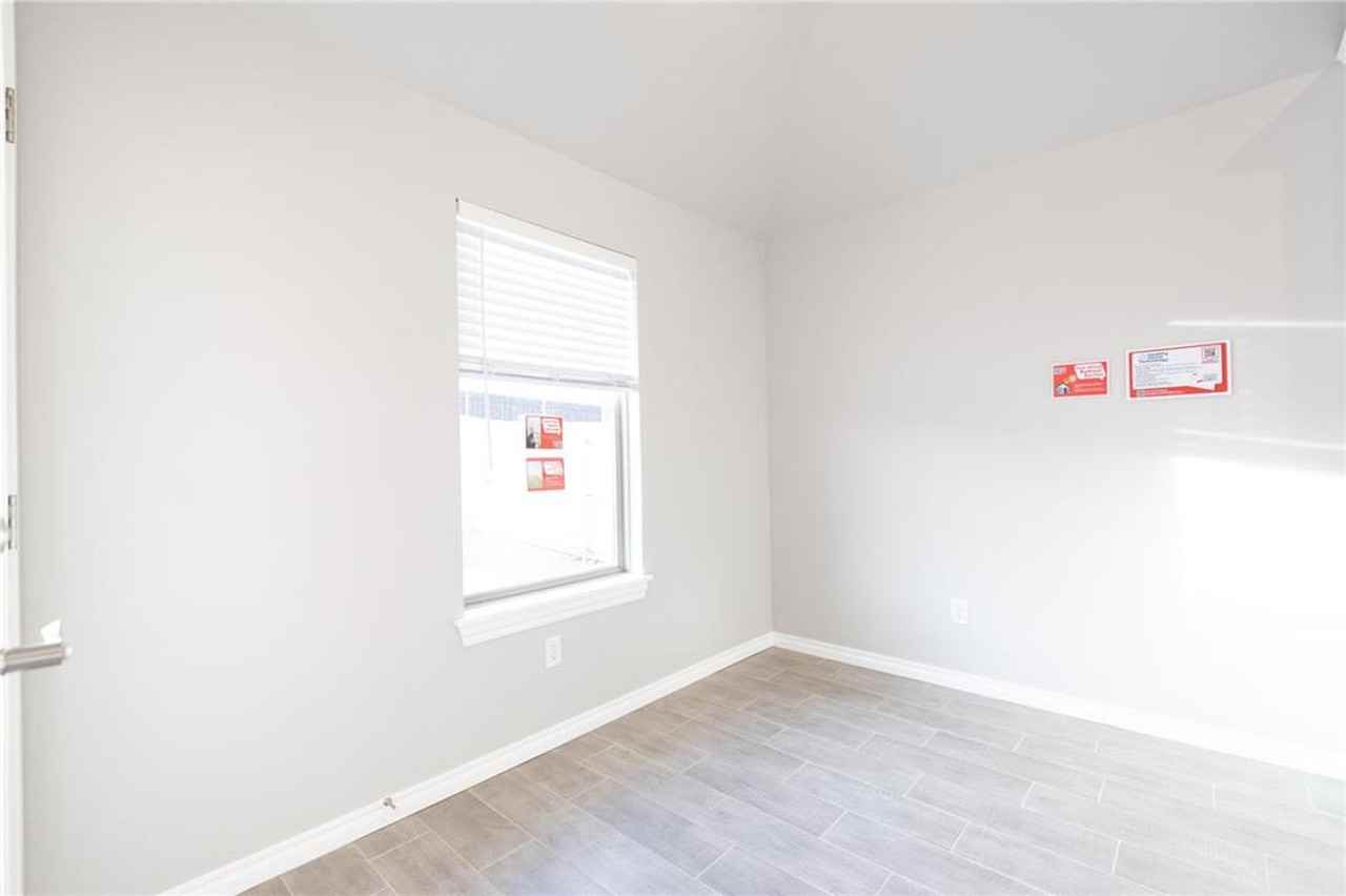 913 Westfall Dr - Photo 7 of 19