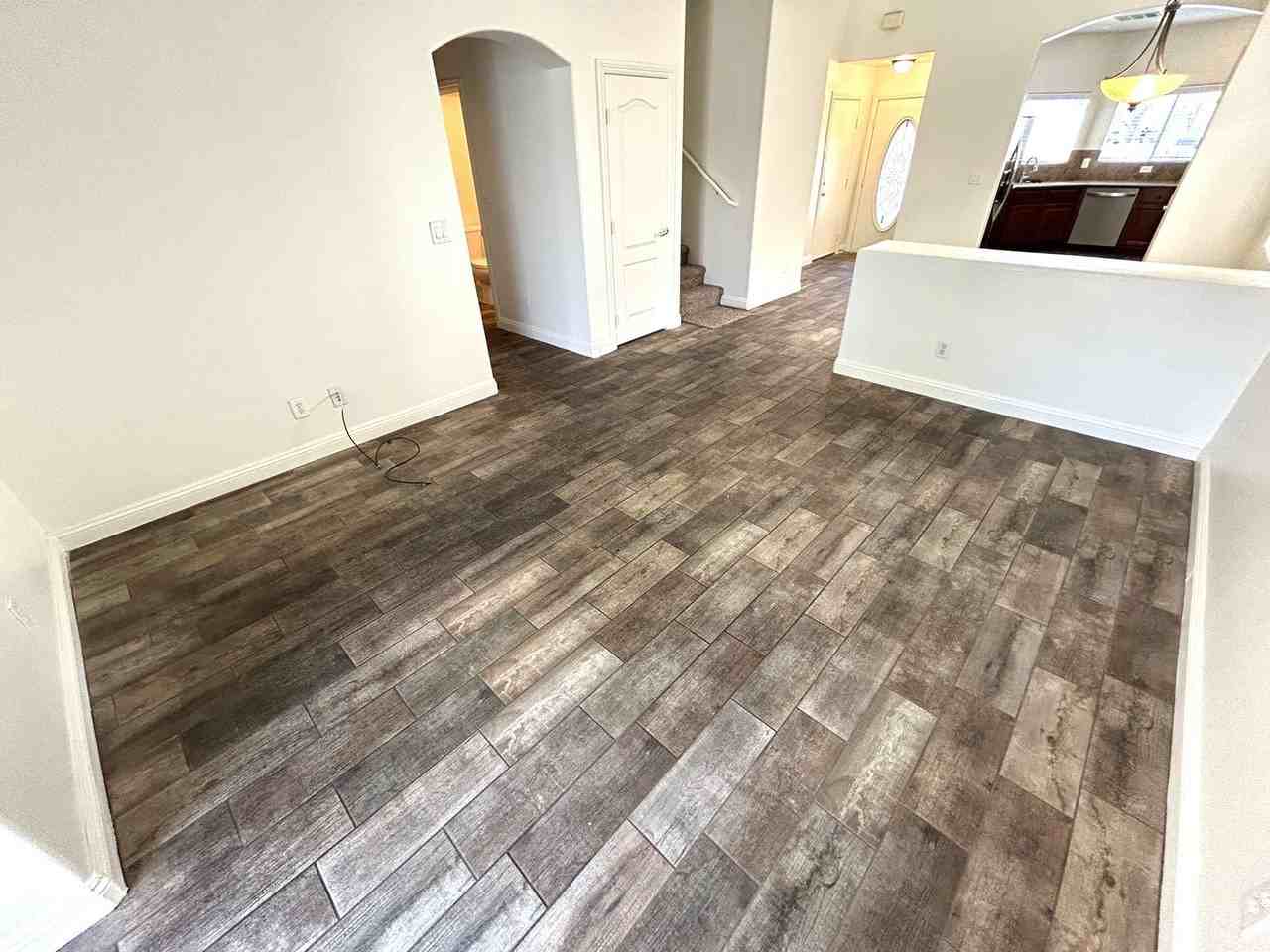 8877 Tomnitz Ave - Photo 2 of 37