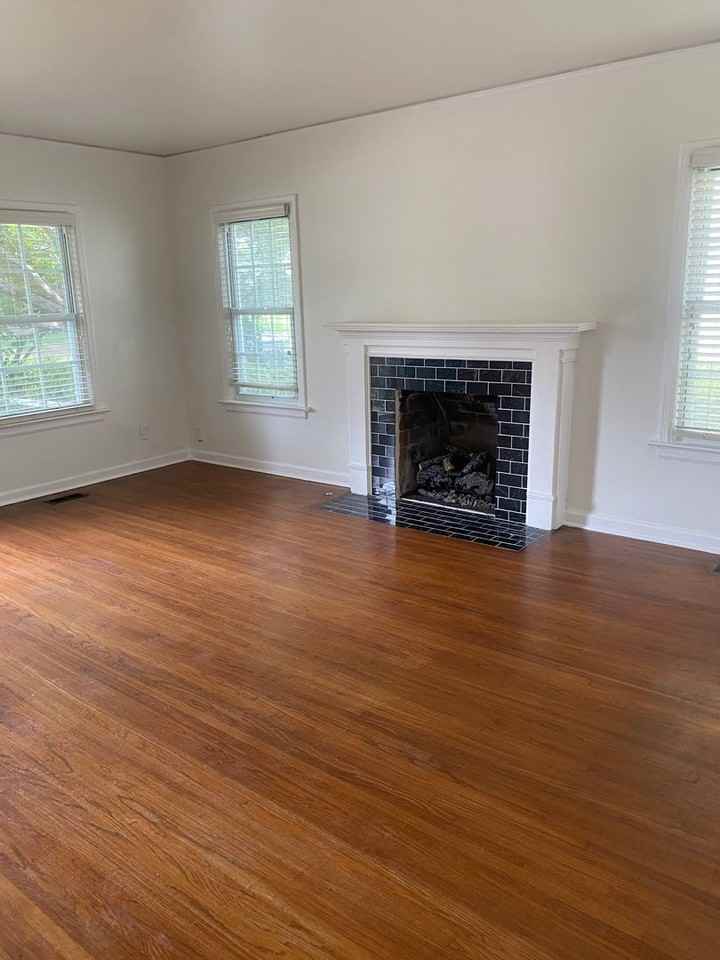 2508 E 17th St - Photo 2 of 10