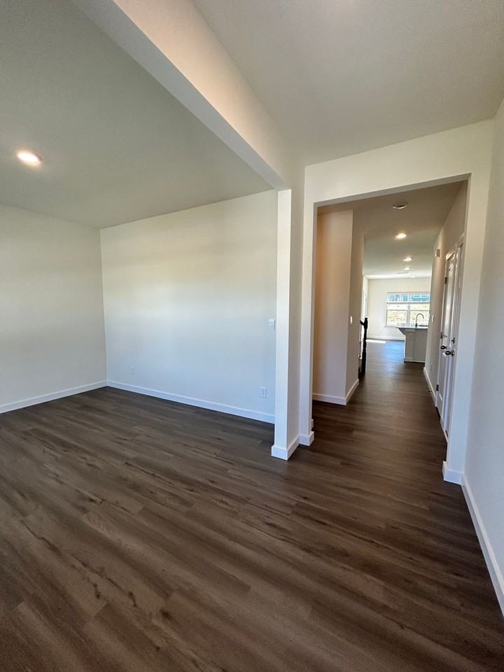 8560 Mulberry St - Photo 2 of 19