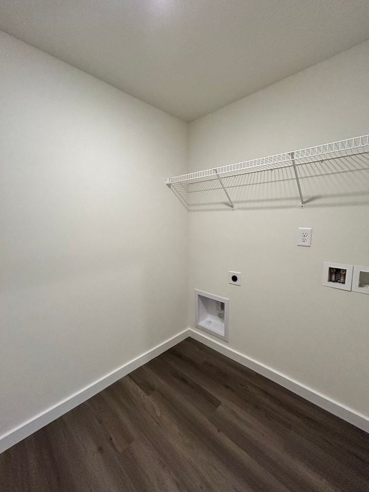 8560 Mulberry St - Photo 4 of 19