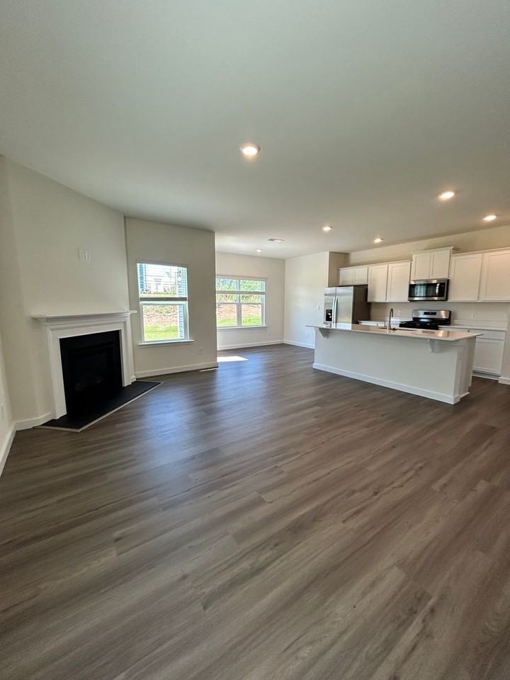 8560 Mulberry St - Photo 5 of 19