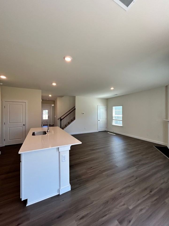 8560 Mulberry St - Photo 6 of 19