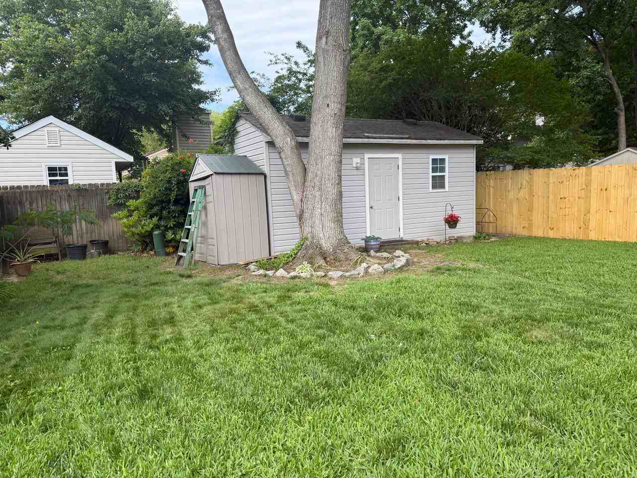 1115 Woodcock Ln - Photo 5 of 15