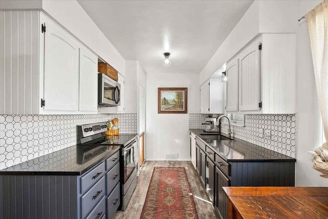 3924 E 24th Ave - Photo 5 of 26